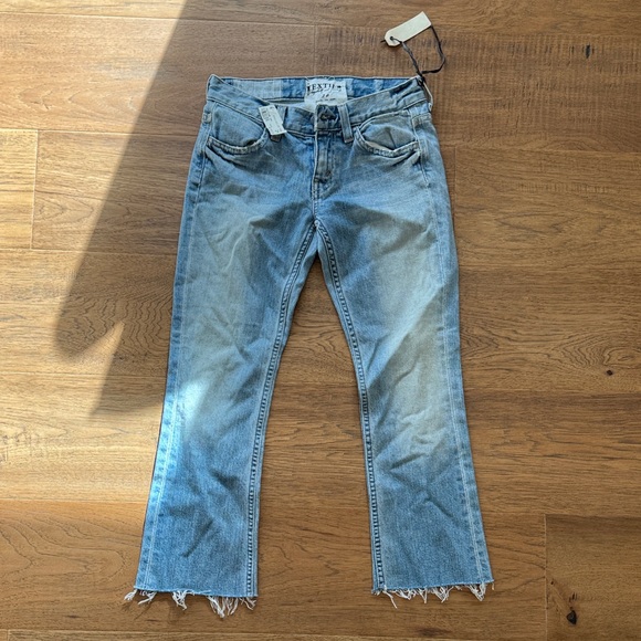Elizabeth and James Denim - NWT TEXTILE ELIZABETH AND JAMES JONI JEANS RARE